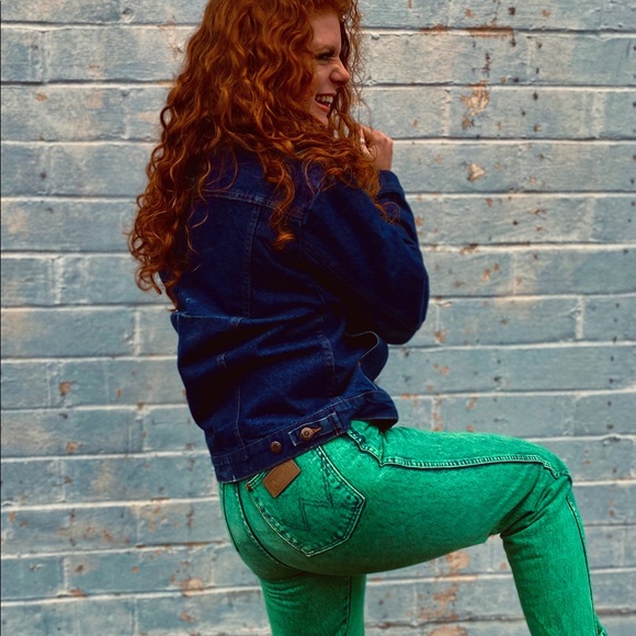 Meet your Posher, Linda - Picture 2 of 2